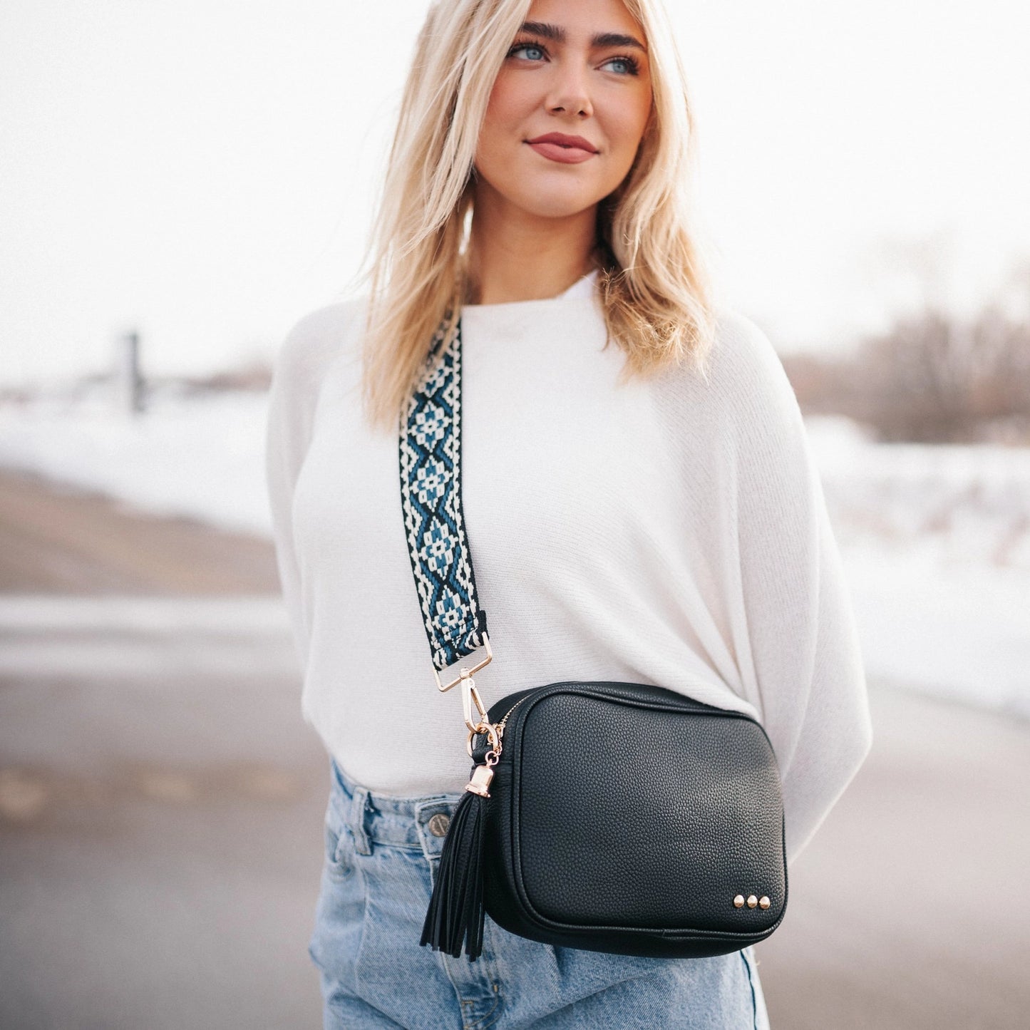 Willow Camera Crossbody Bag in Black