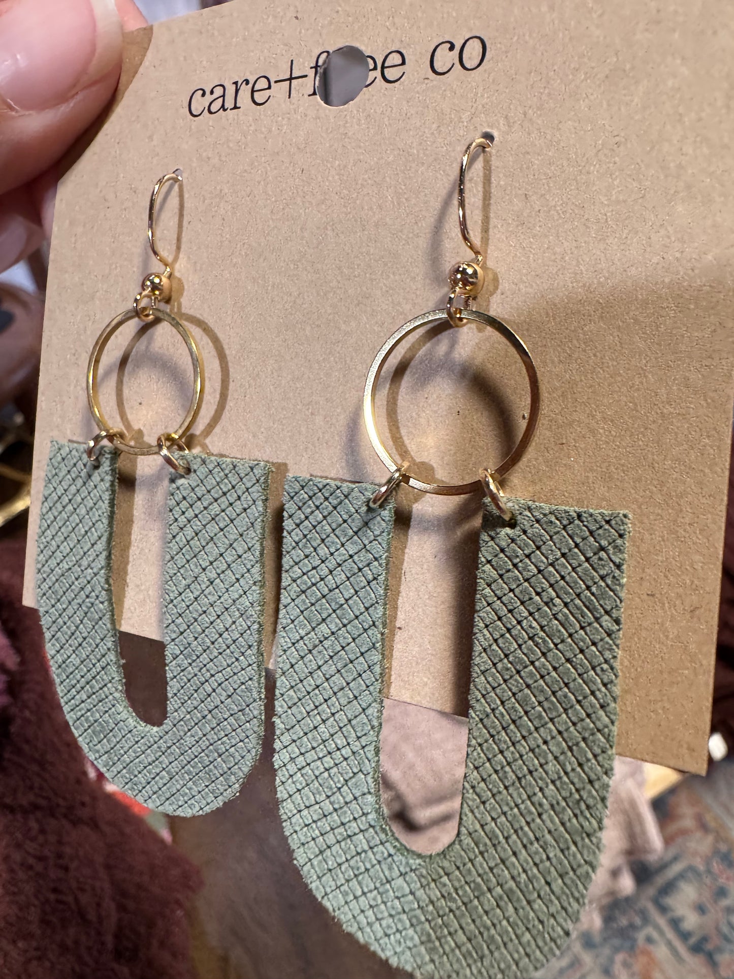 O + U earrings