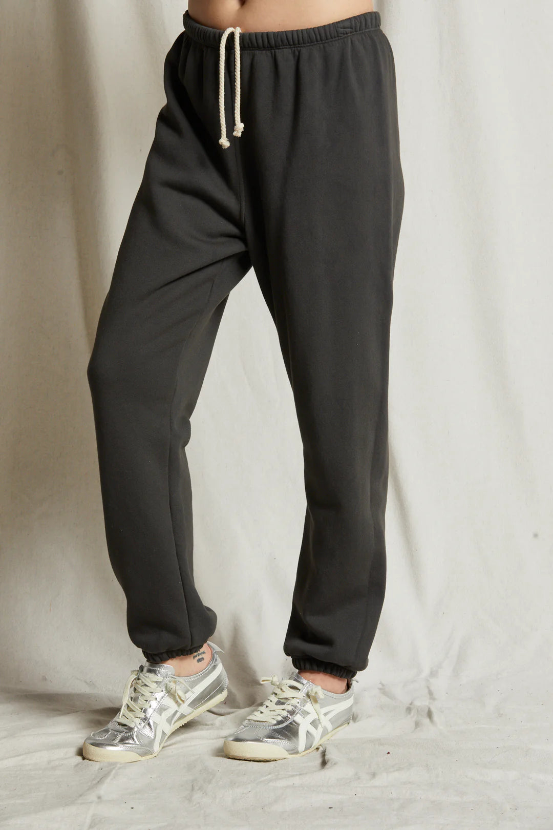 Stevie Joggers in Vintage Black