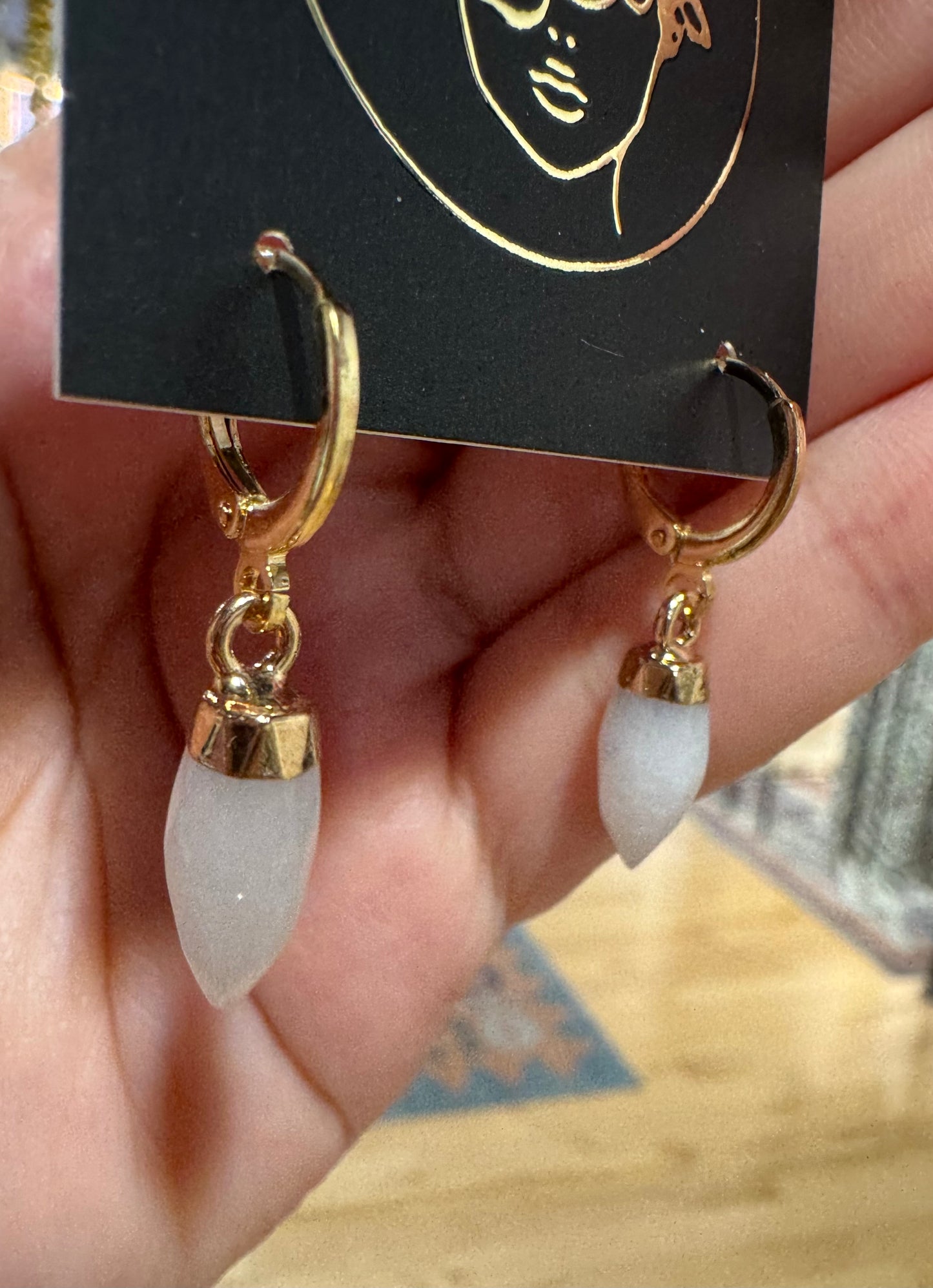 quartz spike huggies