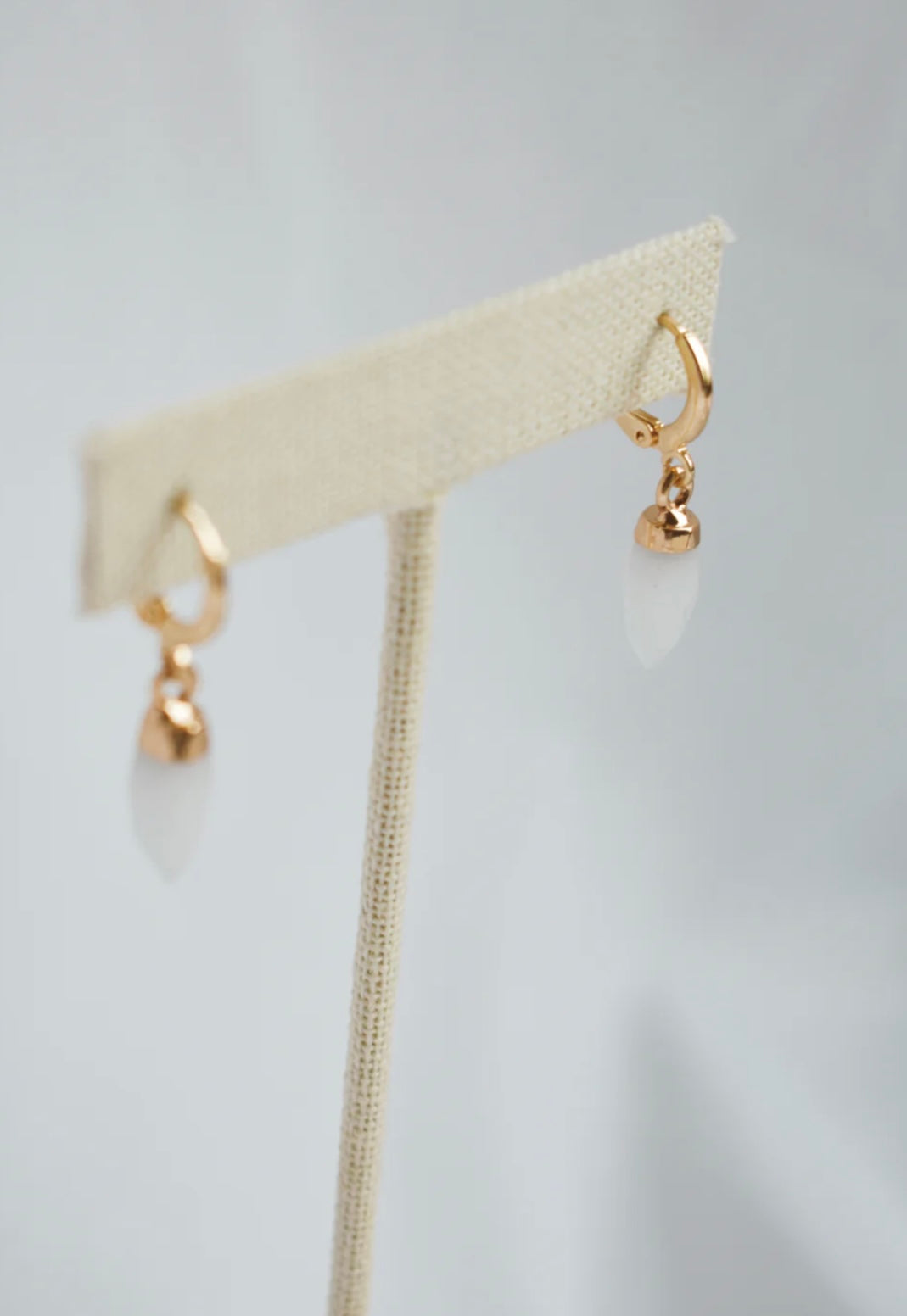 quartz spike huggies